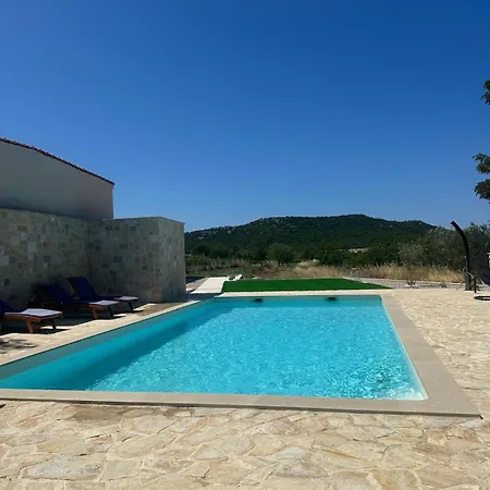 Hidden Villa